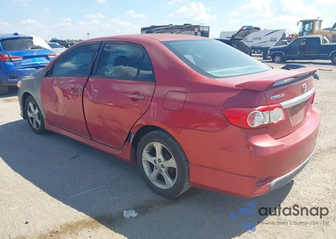 2011 Toyota Corolla S z USA, uszkodzony, nr VIN 2T1BU4EE2BC624917